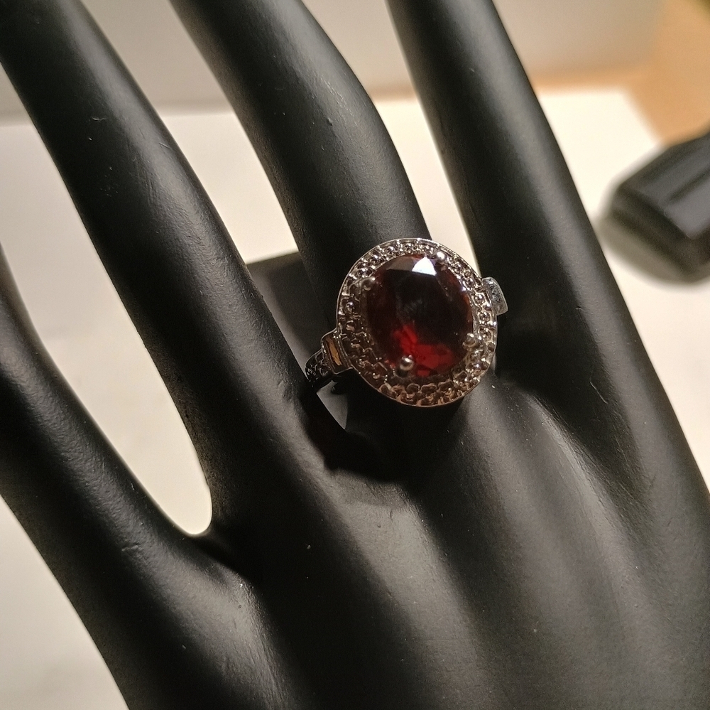 Elegant Silver Toned and Red Crystal Ring